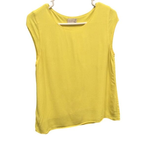 Wilfred Free Women Short Sleeve Shirt Size S Bright Yellow Spring Casual Aritzia - Picture 1 of 8